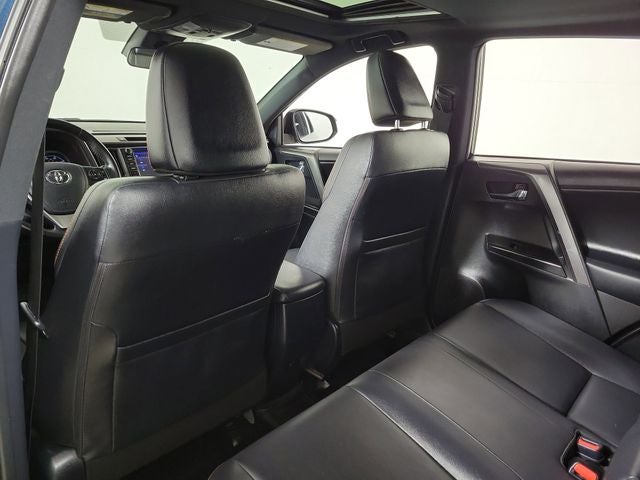 2018 Toyota RAV4 Hybrid SE