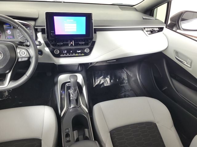 2025 Toyota Corolla Hatchback SE