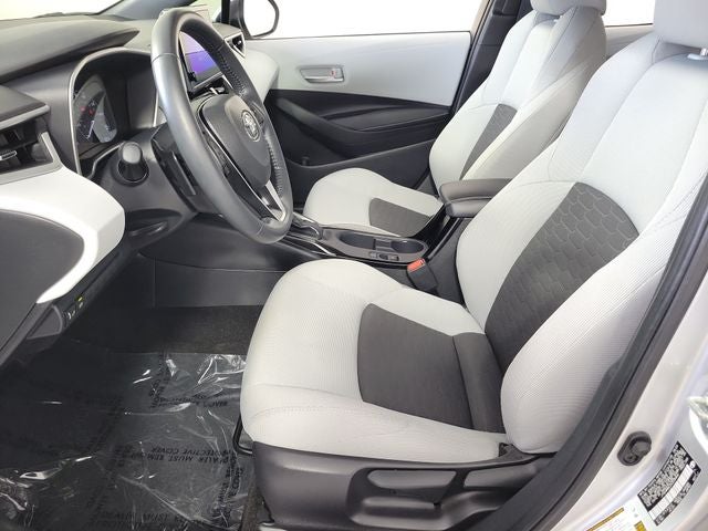 2025 Toyota Corolla Hatchback SE