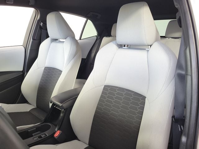 2025 Toyota Corolla Hatchback SE