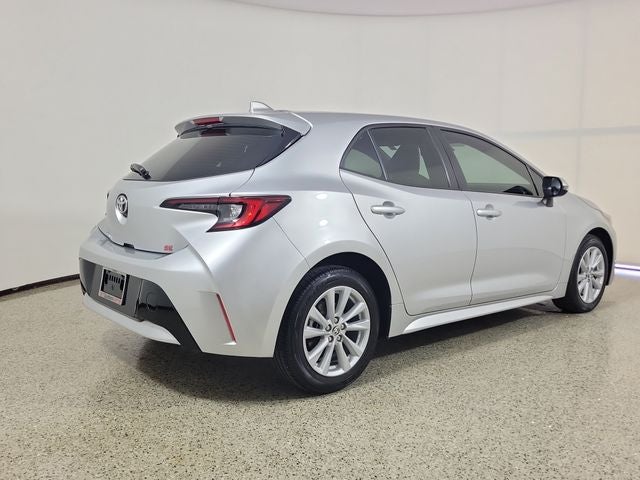 2025 Toyota Corolla Hatchback SE