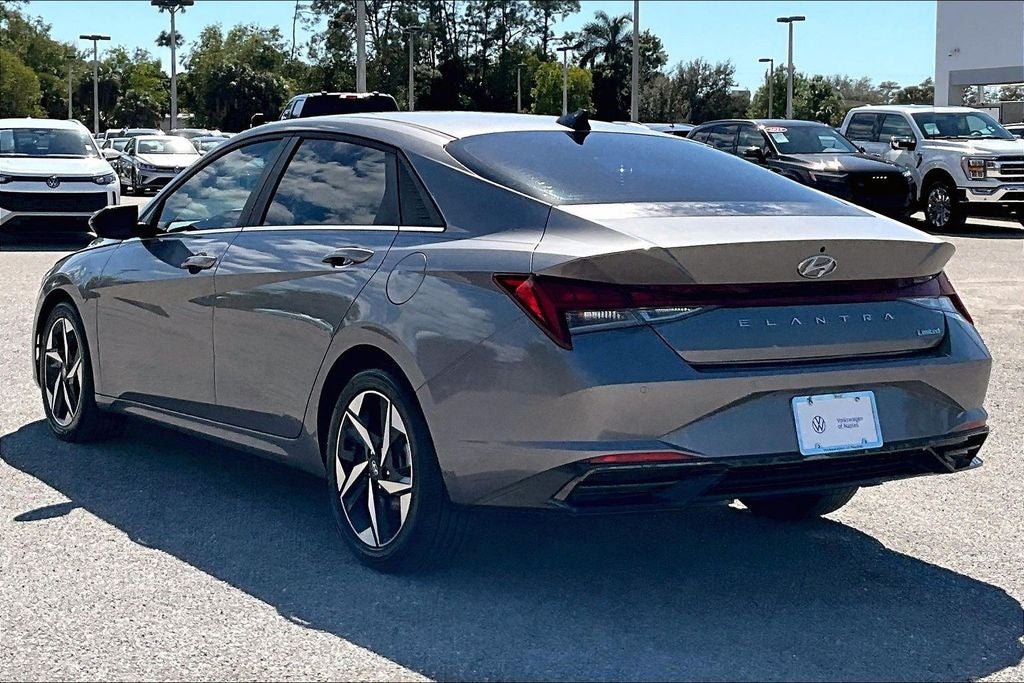 2022 Hyundai Elantra Limited