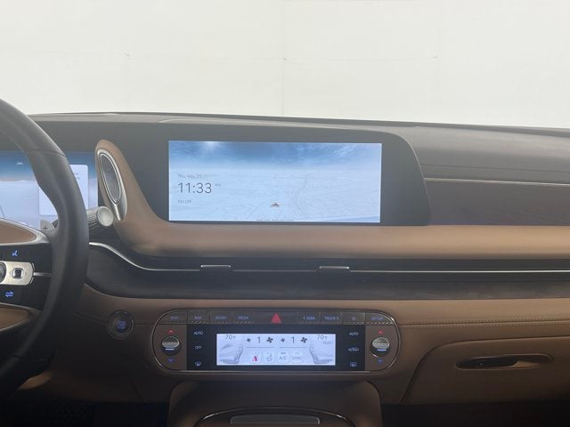 2023 Genesis G90 e-SC