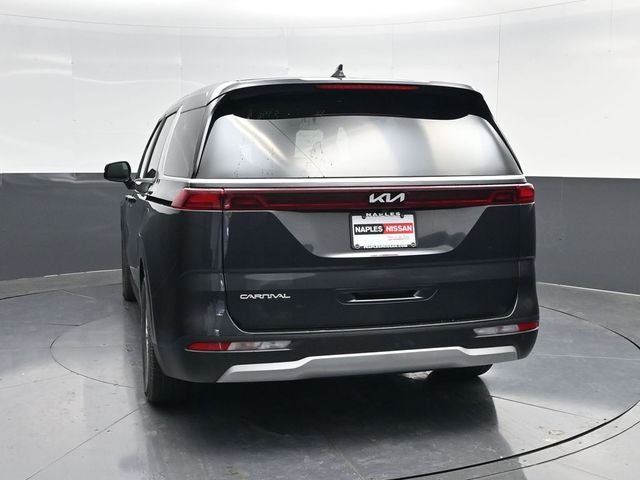 2024 Kia Carnival LX