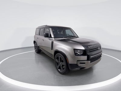 2025 Land Rover Defender X-Dynamic SE
