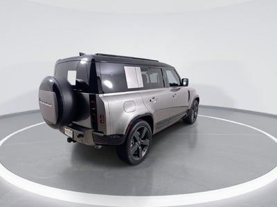 2025 Land Rover Defender X-Dynamic SE