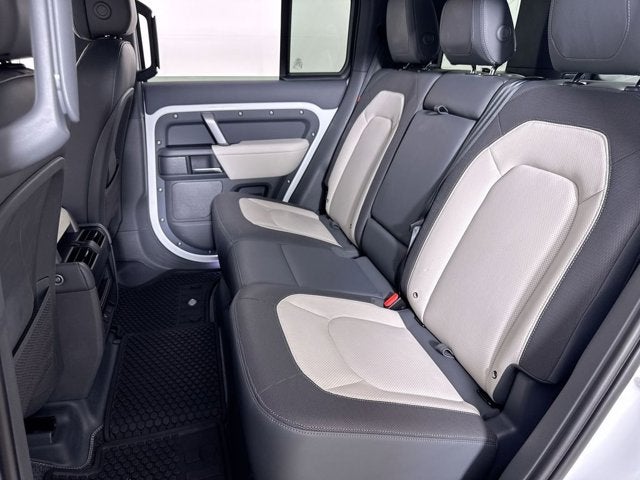 2023 Land Rover Defender X-Dynamic SE