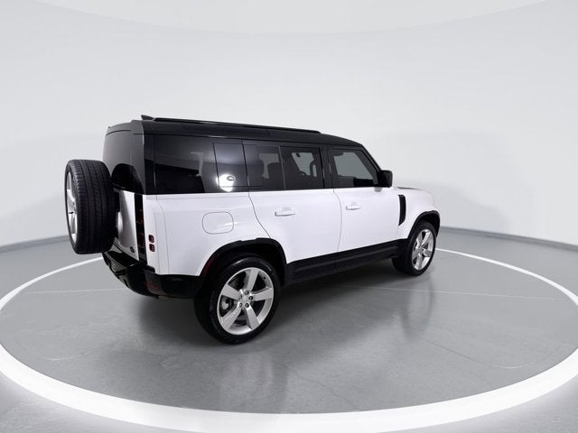 2023 Land Rover Defender X-Dynamic SE