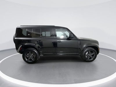 2022 Land Rover Defender X-Dynamic SE