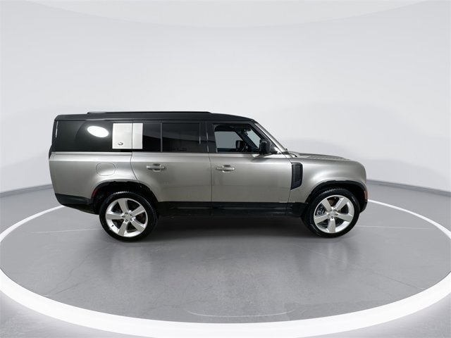 2024 Land Rover Defender X-Dynamic SE