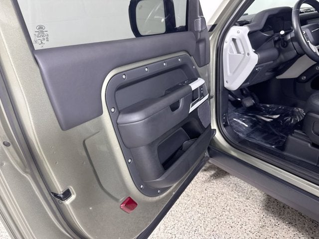 2023 Land Rover Defender S