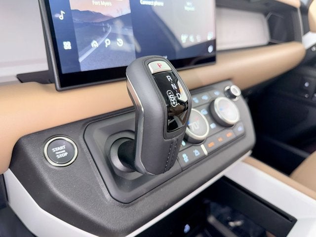 2025 Land Rover Defender S