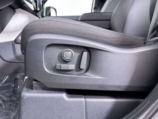 2025 Land Rover Defender S