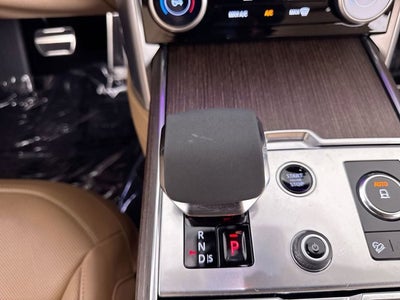 2023 Land Rover Range Rover SE