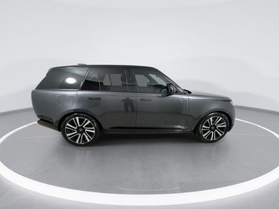 2023 Land Rover Range Rover SE