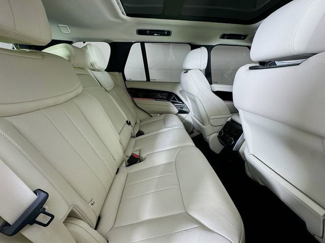 2023 Land Rover Range Rover SE