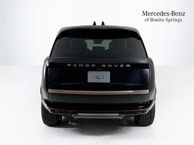 2026 Land Rover Range Rover SV