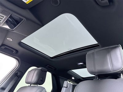 2024 Land Rover Discovery Dynamic SE