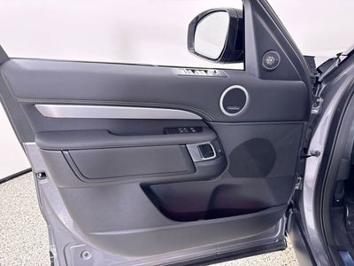 2025 Land Rover Discovery Dynamic SE