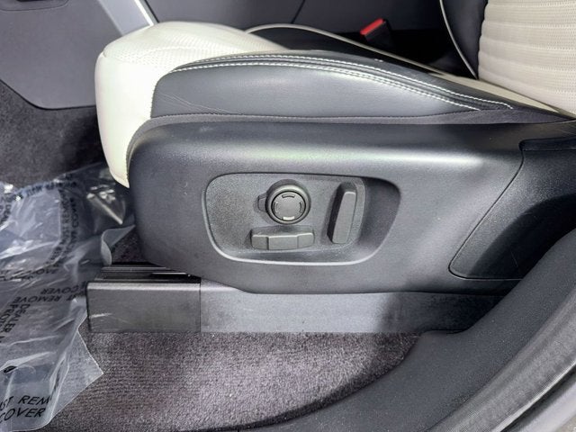 2024 Land Rover Discovery Metropolitan Edition