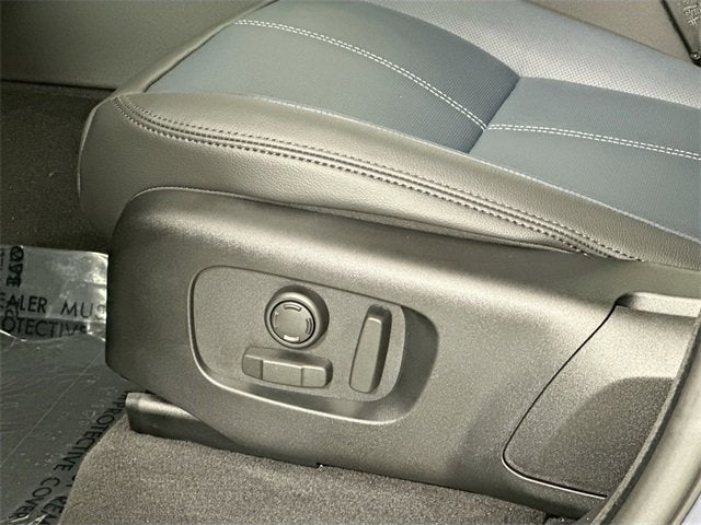 2026 Land Rover Range Rover Velar Dynamic SE