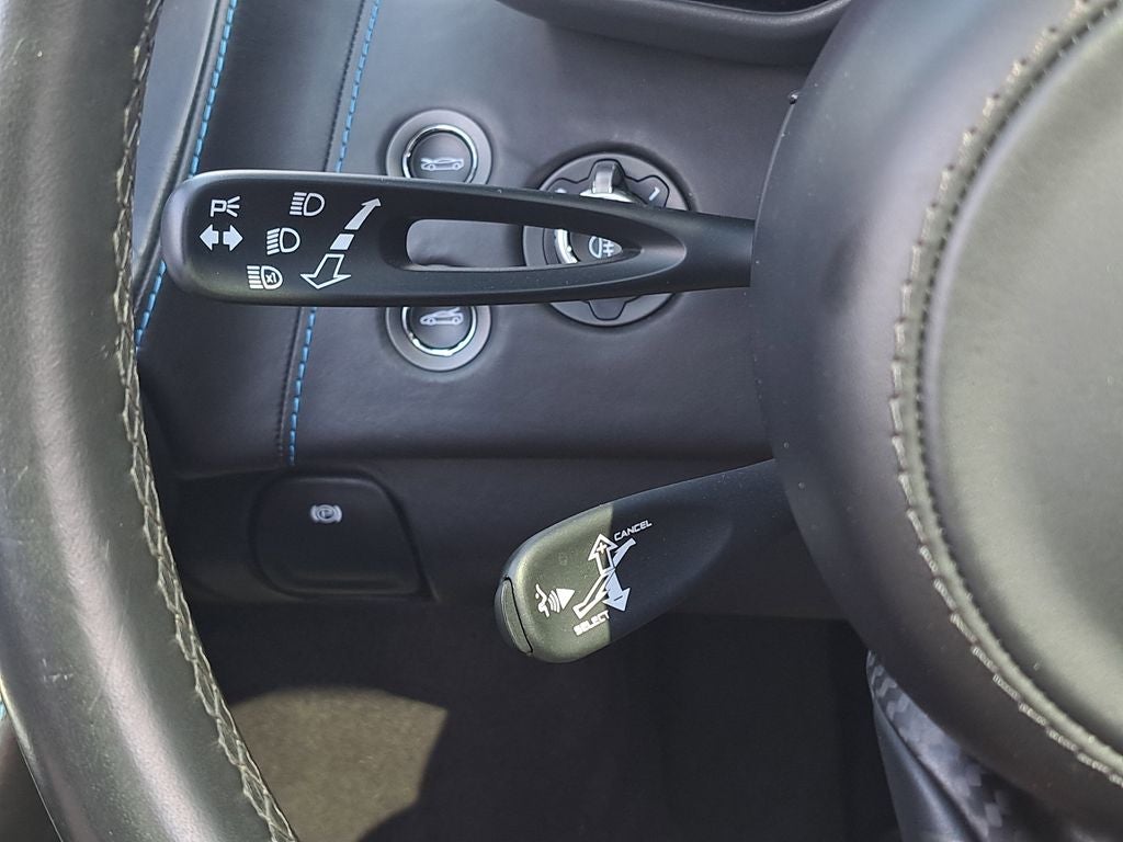 2022 McLaren GT Base