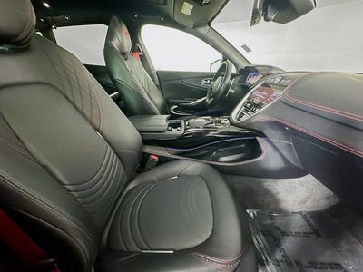 2024 Aston Martin DBX 707
