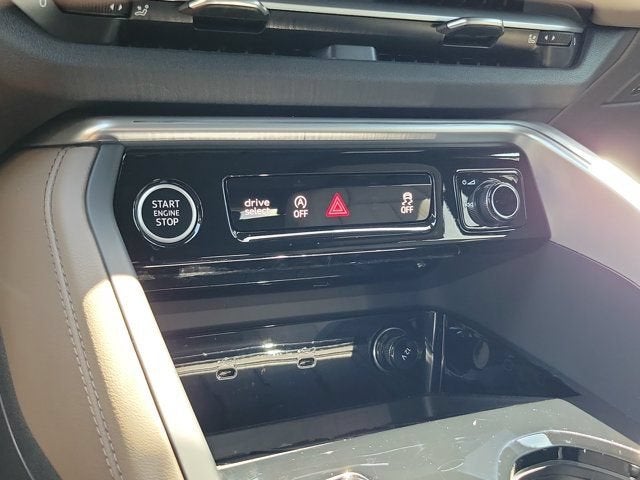 2025 Audi Q5 2.0T Premium