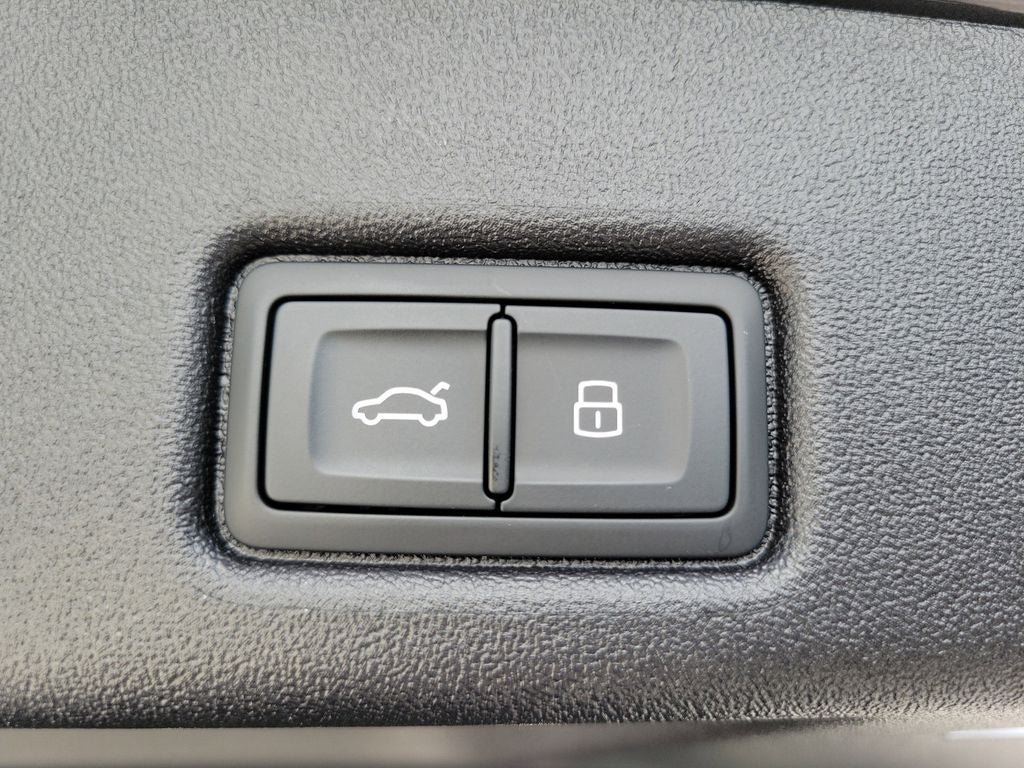 2025 Audi Q5 2.0T Premium quattro