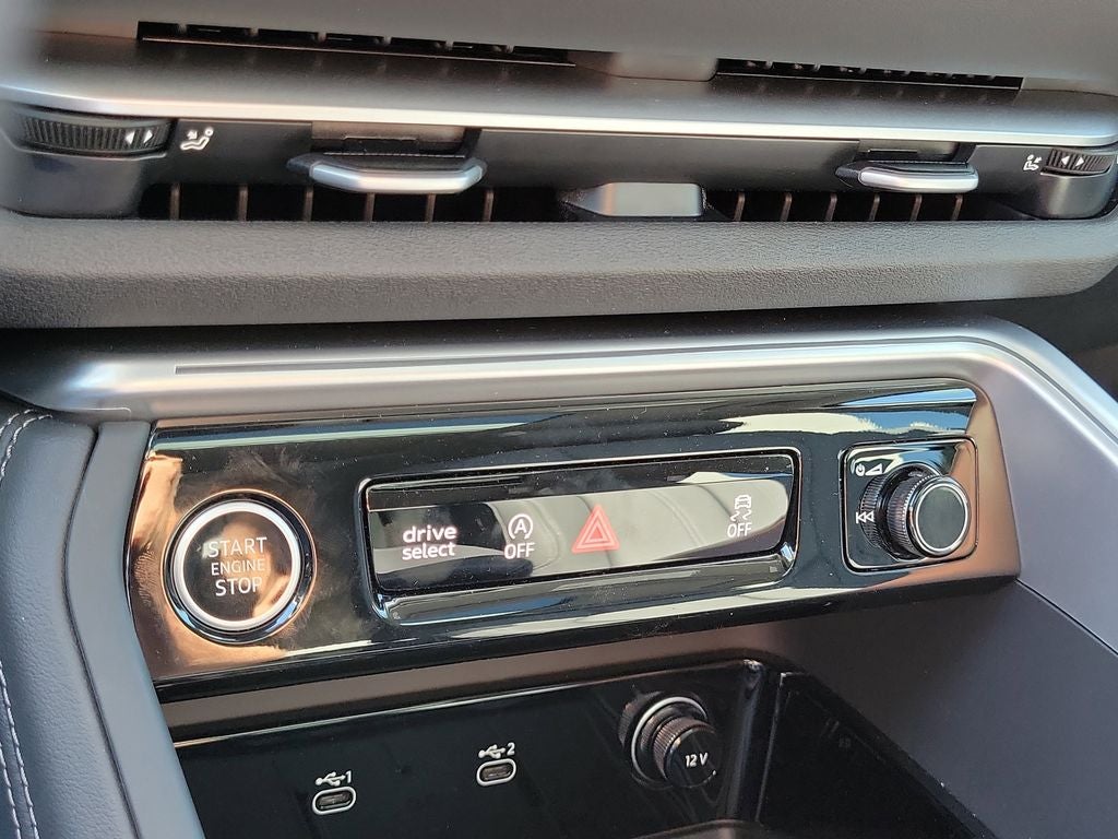 2025 Audi Q5 2.0T Premium quattro