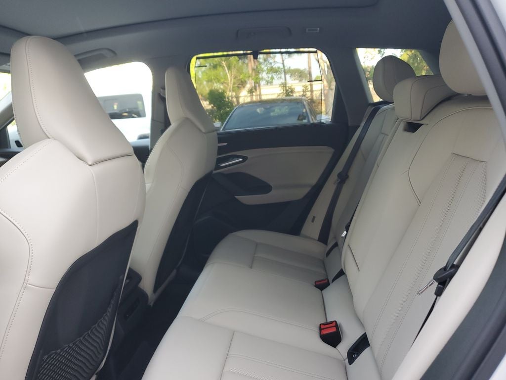 2025 Audi Q6 e-tron Premium Plus