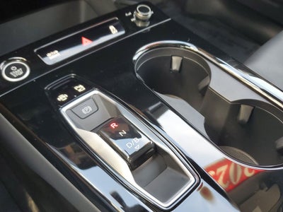 2025 Audi Q6 e-tron Premium Plus quattro