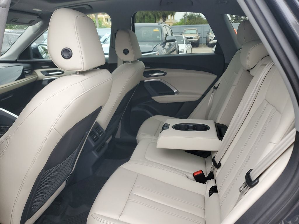 2025 Audi Q5 2.0T Premium Plus quattro