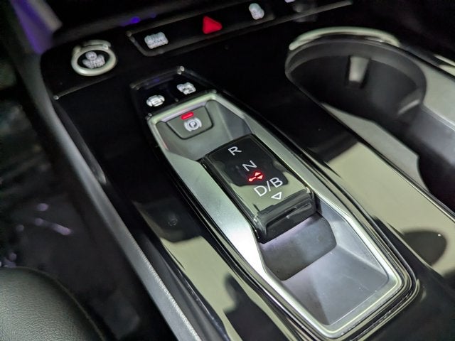 2025 Audi Q6 e-tron Prestige quattro