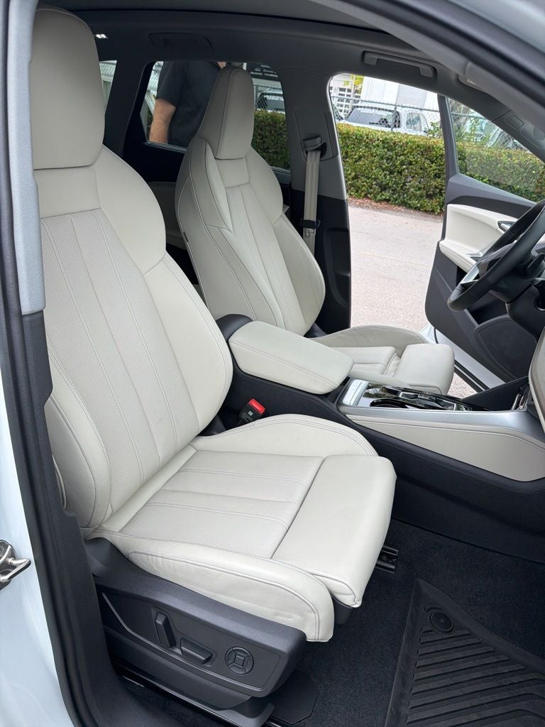 2025 Audi Q5 2.0T Prestige quattro