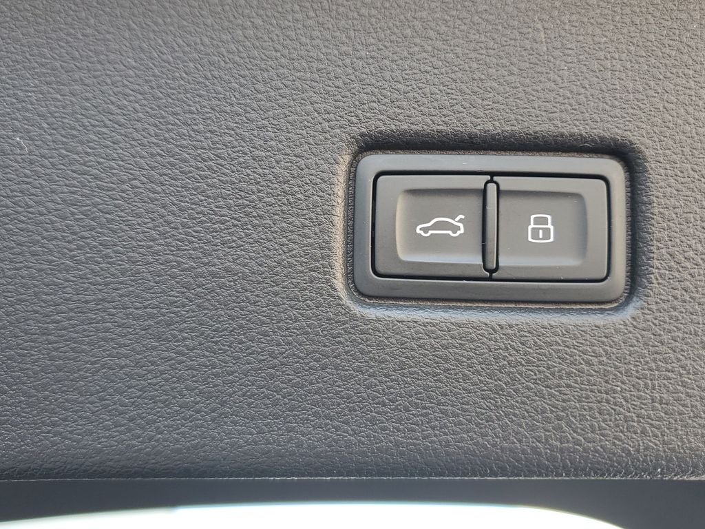 2023 Audi Q5 Sportback 45 S line Premium quattro