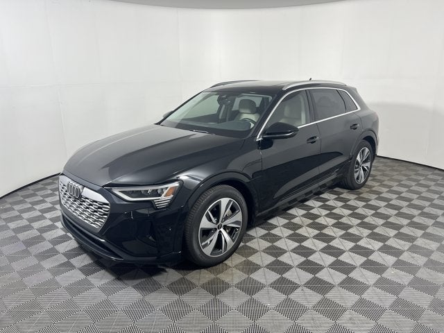 2024 Audi Q8 e-tron Premium Plus