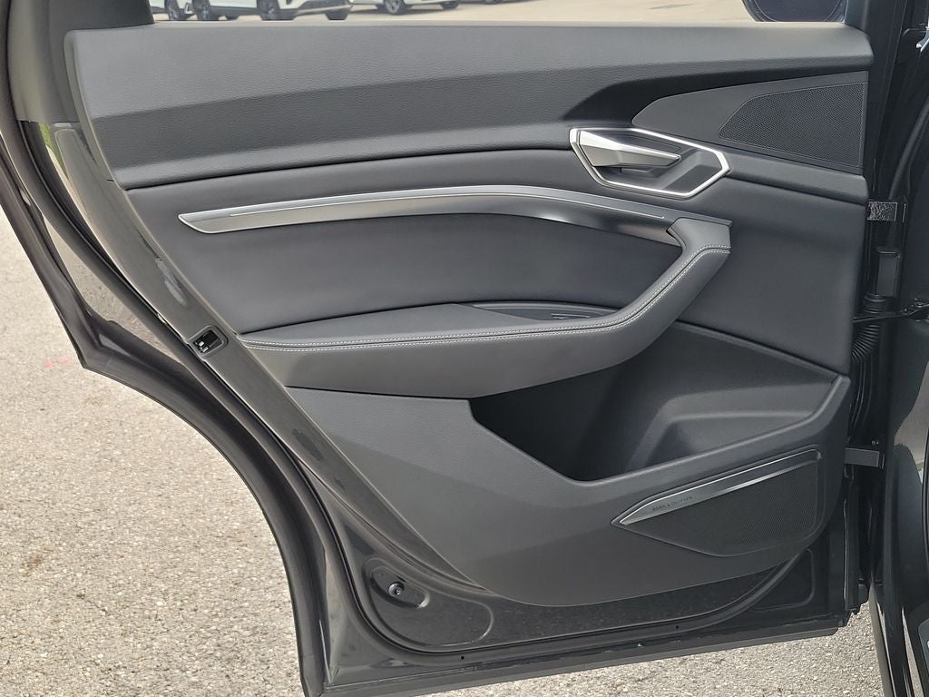 2024 Audi Q8 e-tron Premium Plus quattro
