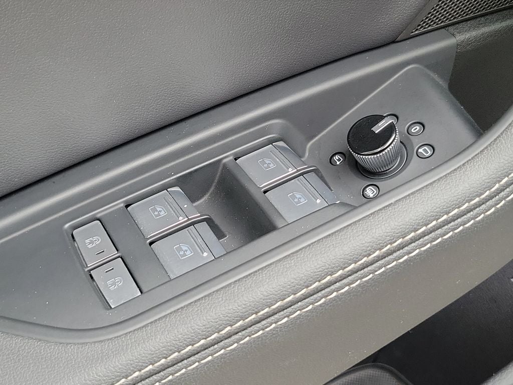 2024 Audi Q8 e-tron Premium Plus quattro