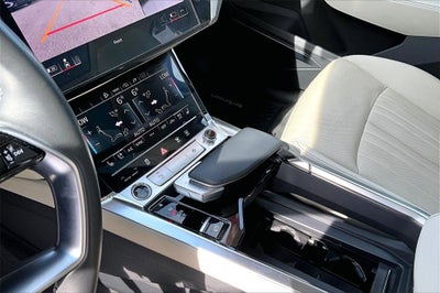 2024 Audi Q8 e-tron Premium Plus quattro