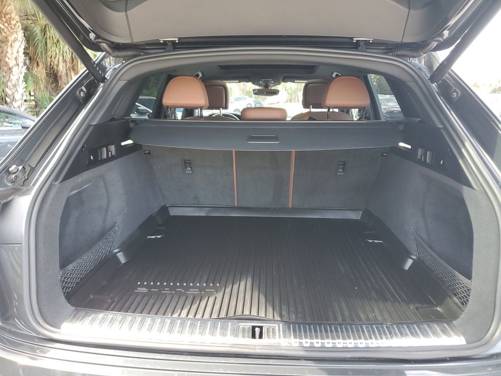 2024 Audi Q8 e-tron Premium Plus quattro