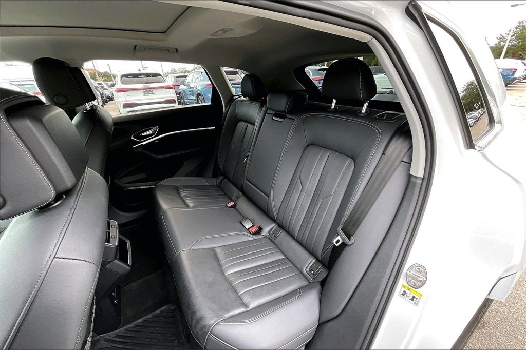 2024 Audi Q8 e-tron Premium Plus quattro