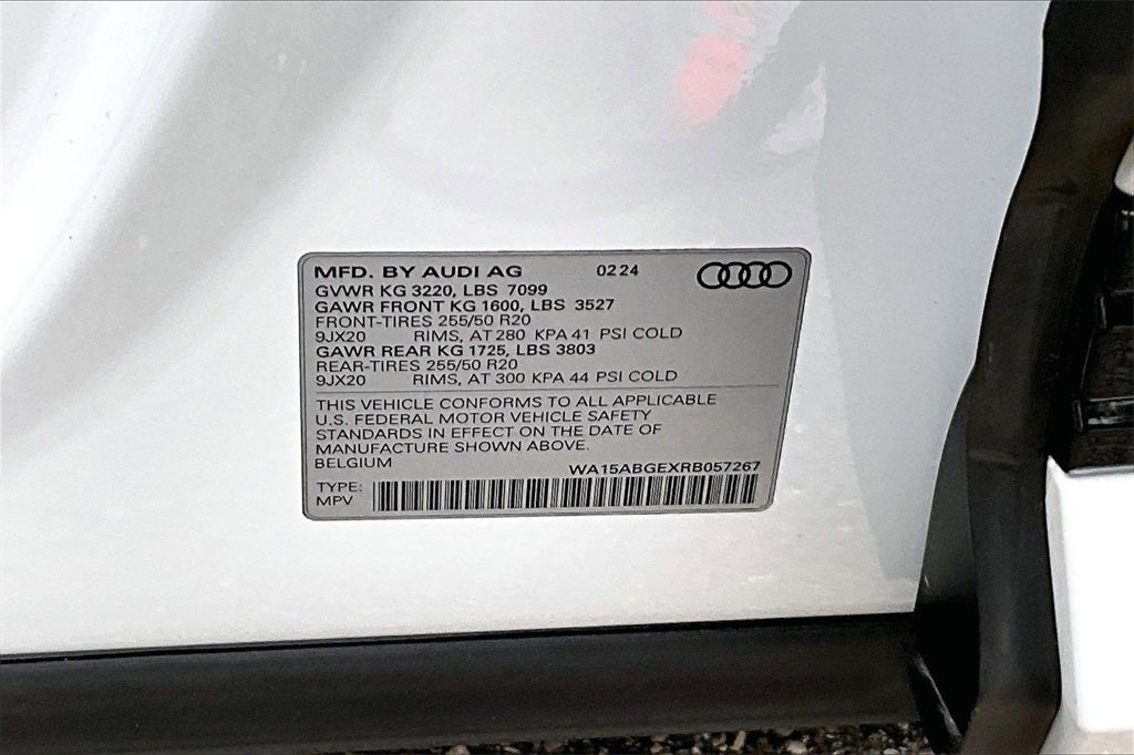 2024 Audi Q8 e-tron Premium Plus quattro