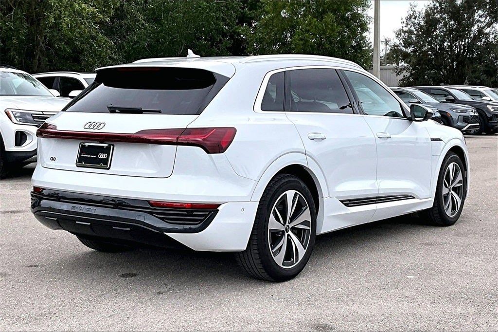 2024 Audi Q8 e-tron Premium Plus quattro