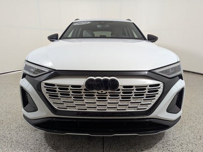 2024 Audi Q8 e-tron Prestige quattro