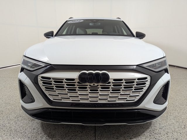 2024 Audi Q8 e-tron Prestige quattro