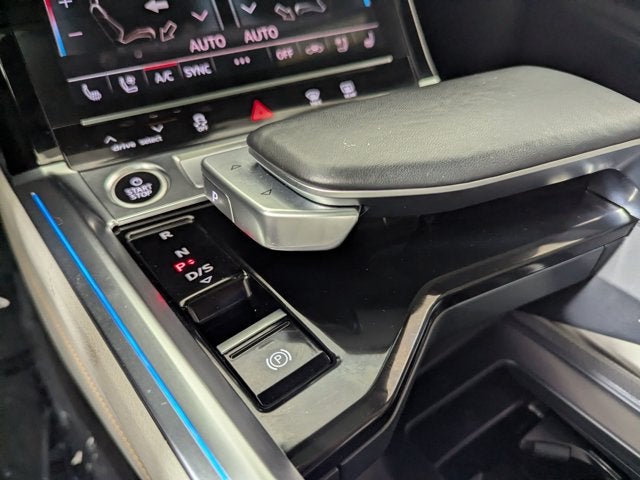 2024 Audi Q8 e-tron Prestige quattro