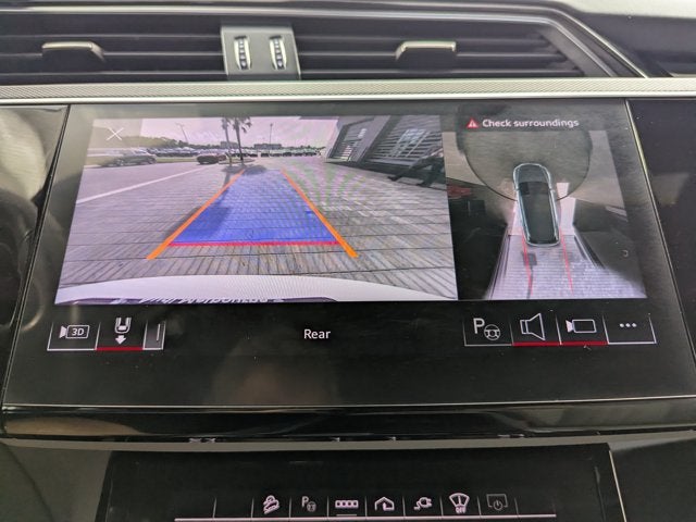 2024 Audi Q8 e-tron Prestige quattro