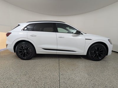 2024 Audi Q8 e-tron Prestige quattro