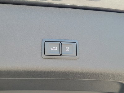 2024 Audi Q8 e-tron Prestige quattro